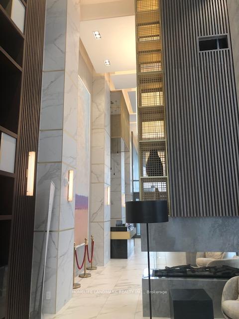 Photo 4 of Unit 5106, 950 Portage Parkway, Vaughan, Vaughan Corporate Centre — HOMEH
