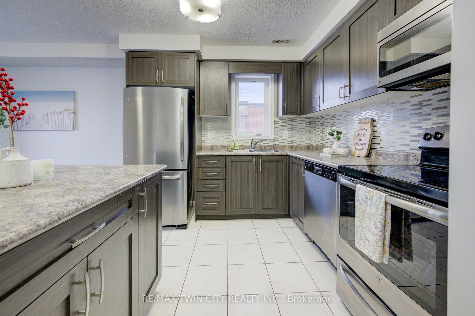Photo 15 of Unit B, 24 Sienna Street, Kitchener — HOMEH
