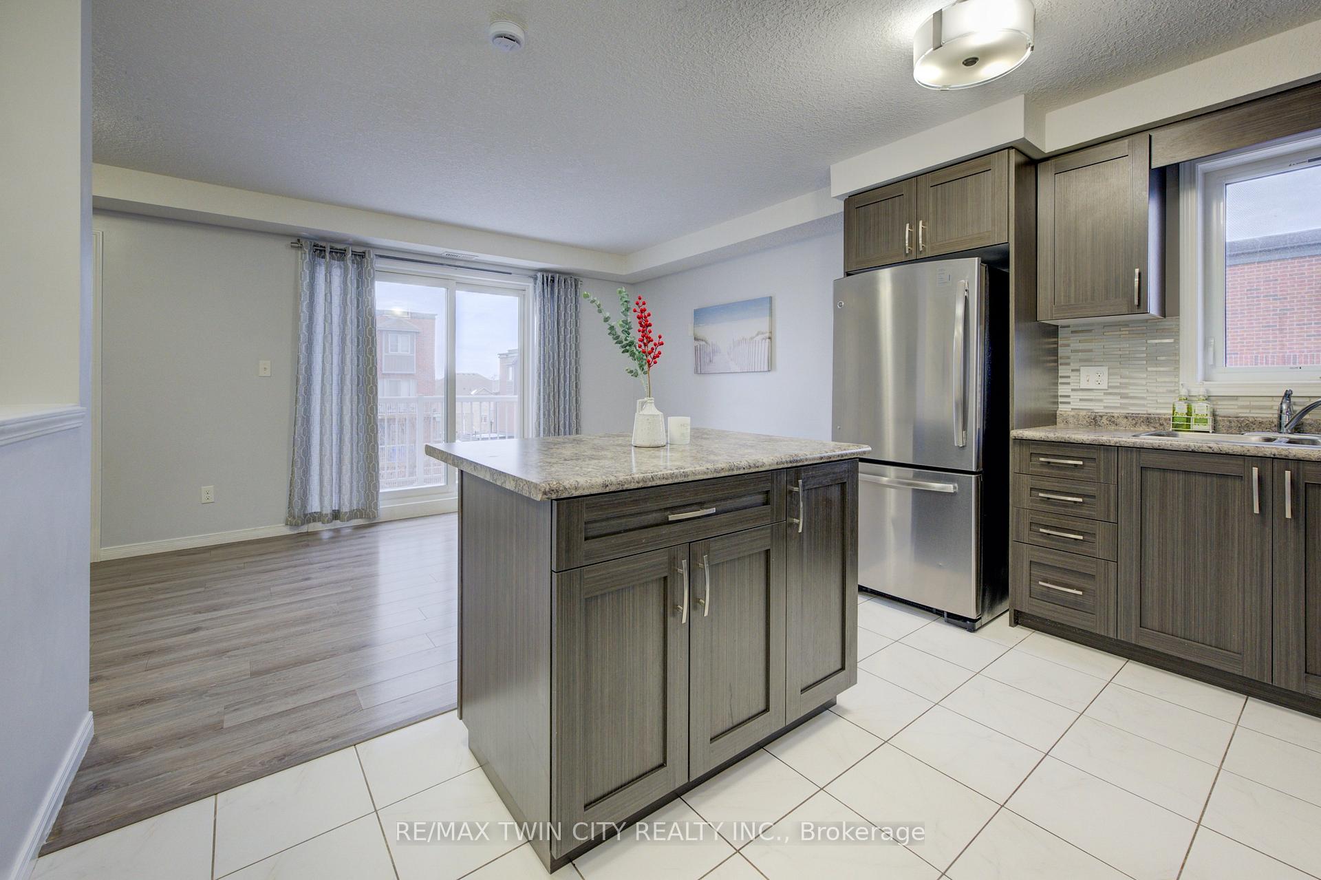Photo 16 of Unit B, 24 Sienna Street, Kitchener — HOMEH
