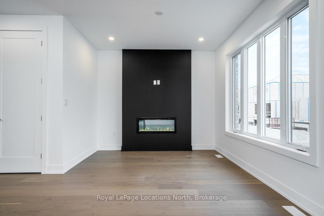 Photo 11 of 11 Swain Crescent, Collingwood — HOMEH