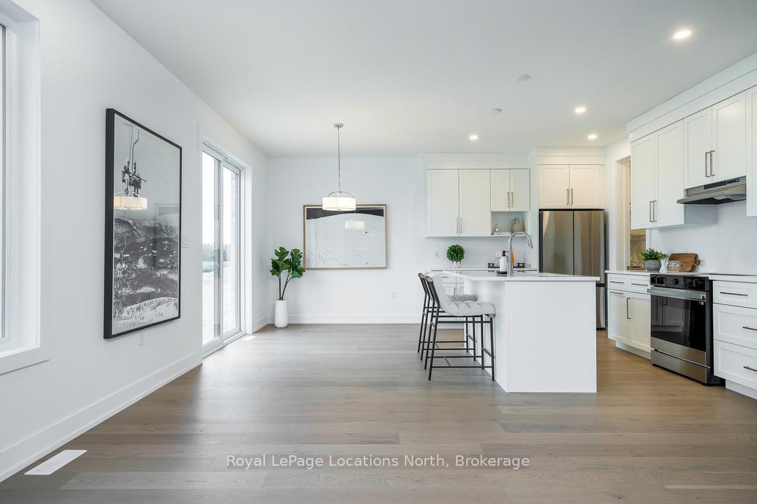 Photo 12 of 11 Swain Crescent, Collingwood — HOMEH