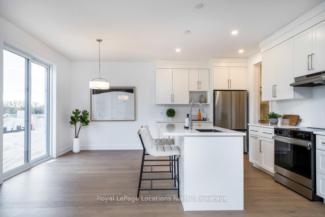 Photo 14 of 11 Swain Crescent, Collingwood — HOMEH