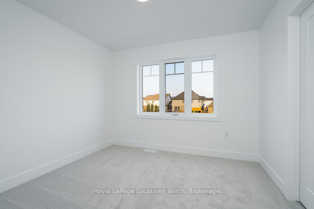 Photo 25 of 11 Swain Crescent, Collingwood — HOMEH
