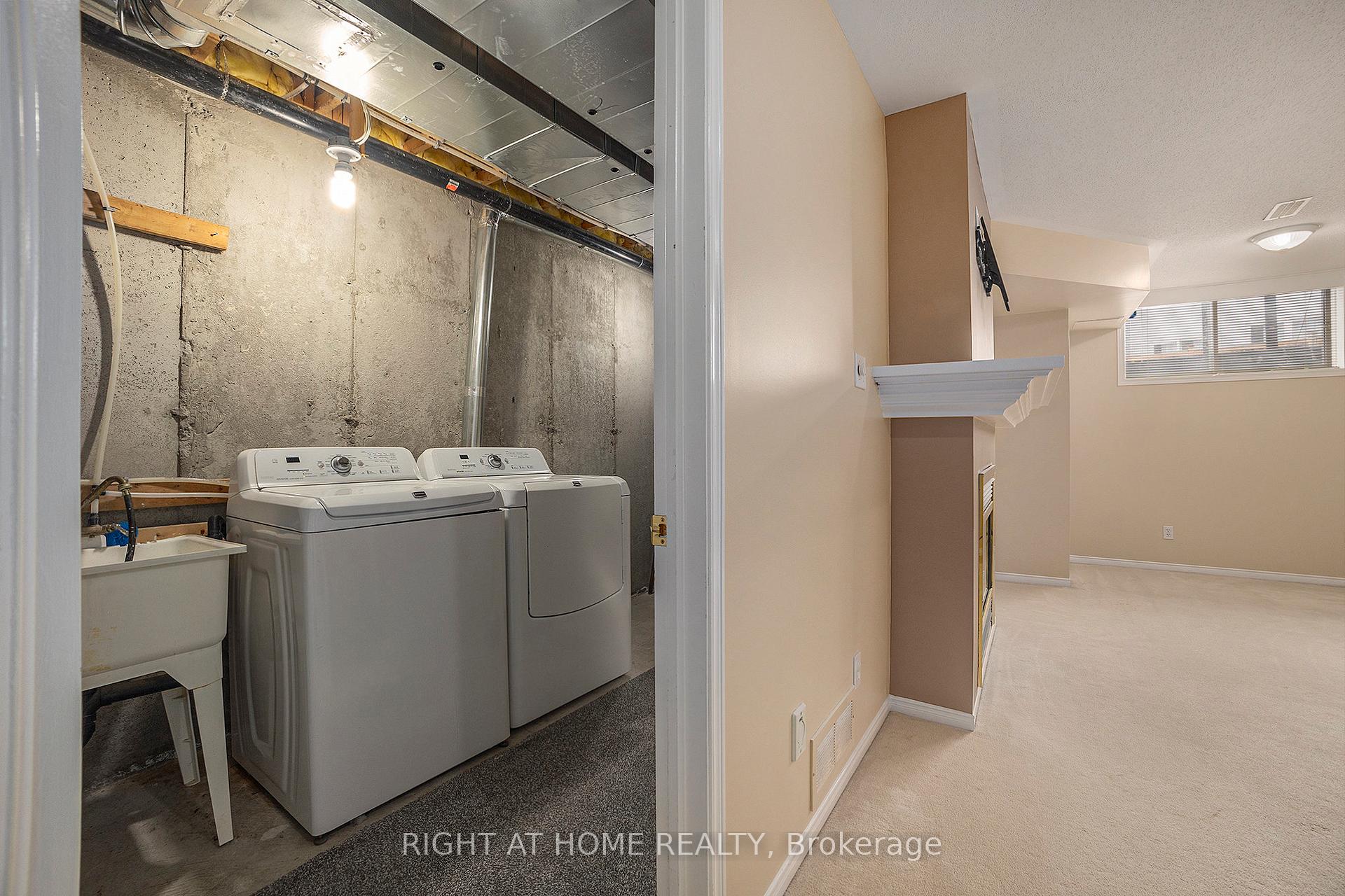 Photo 22 of 50 Madaket Private, Ottawa, Kanata - Emerald Meadows/Trailwest — HOMEH