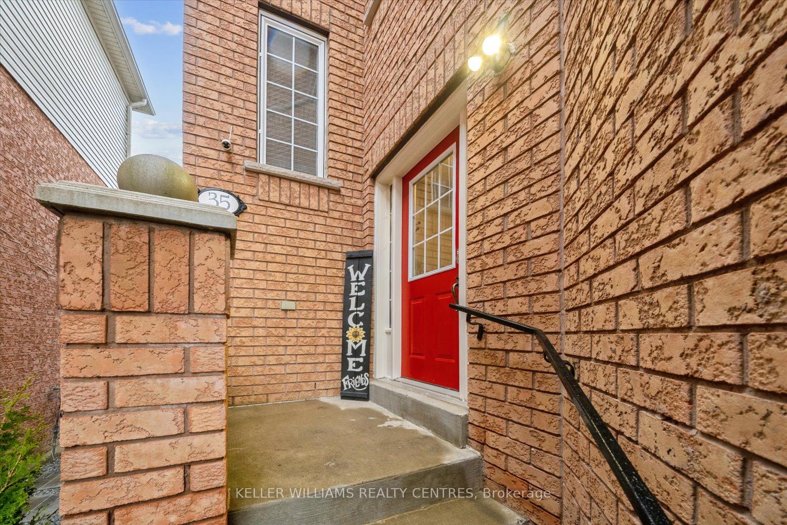 Photo 2 of 35 Millcliff Circle, Aurora, Aurora Grove — HOMEH