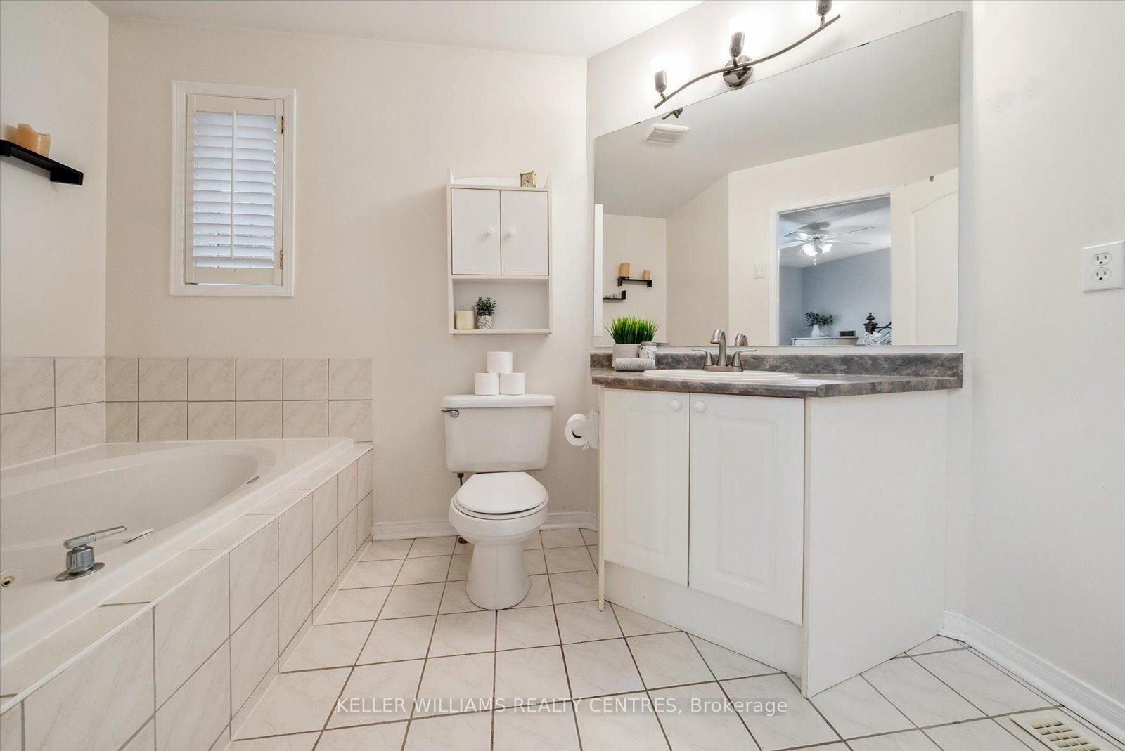 Photo 13 of 35 Millcliff Circle, Aurora, Aurora Grove — HOMEH
