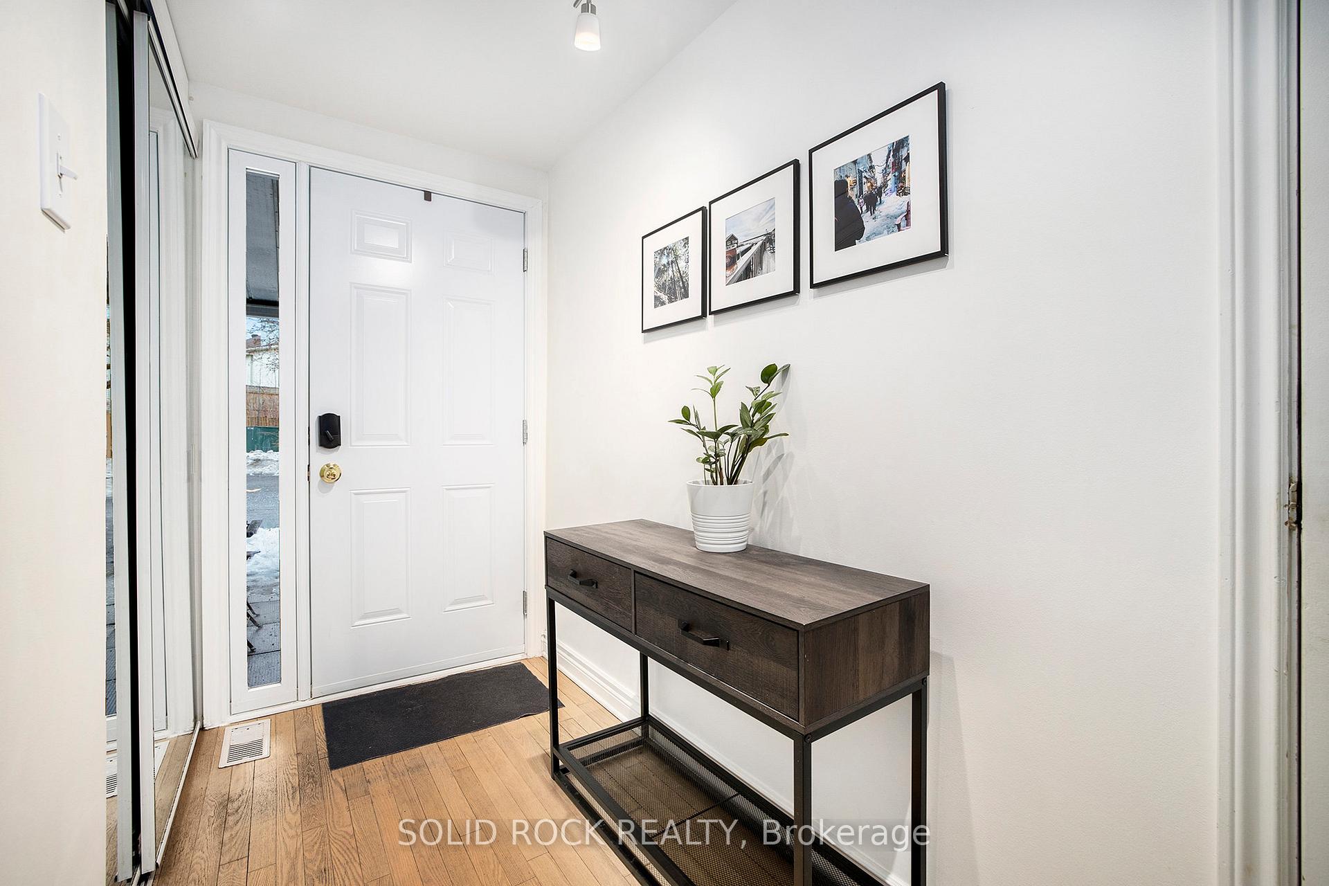Photo 23 of 10 Esterlawn, Ottawa, McKellar Heights/Glabar Park — HOMEH