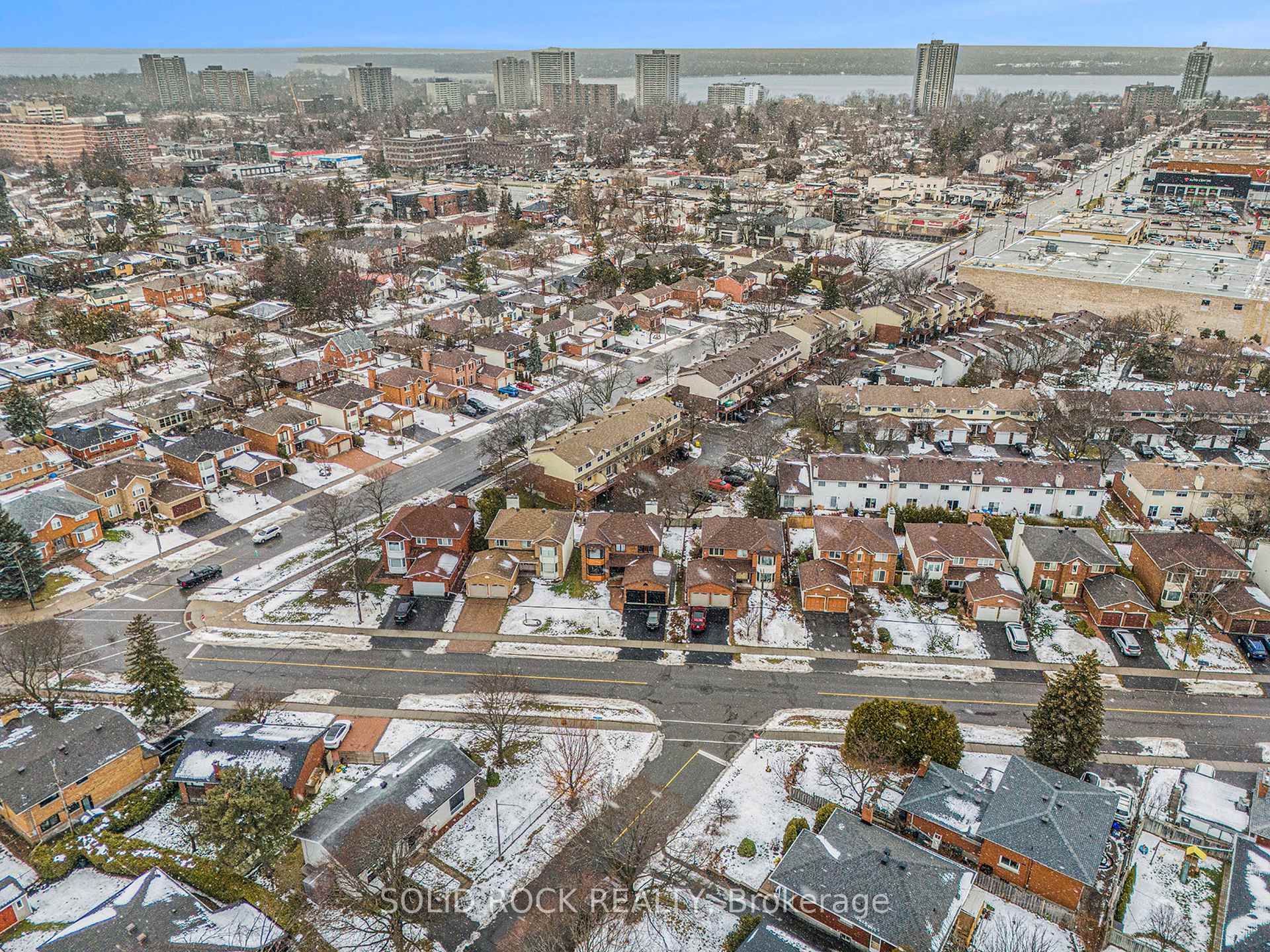 Photo 48 of 10 Esterlawn, Ottawa, McKellar Heights/Glabar Park — HOMEH