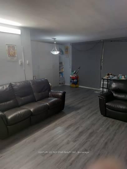 Photo 6 of Unit 304, 5 Massey Square, Toronto, Crescent Town — HOMEH