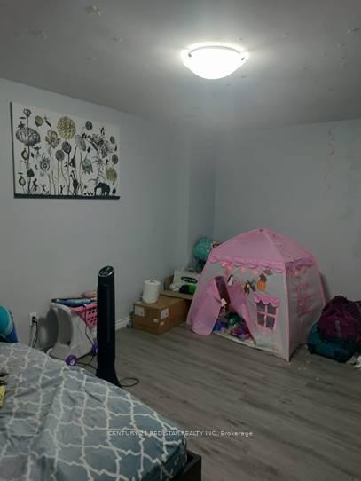 Photo 8 of Unit 304, 5 Massey Square, Toronto, Crescent Town — HOMEH