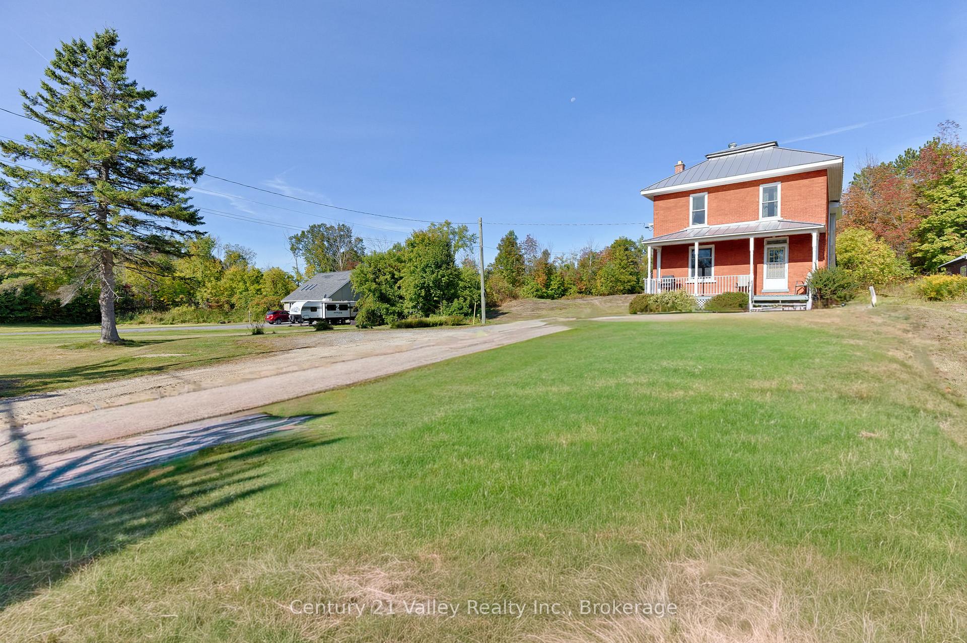 Front of 12699 Lanark Road