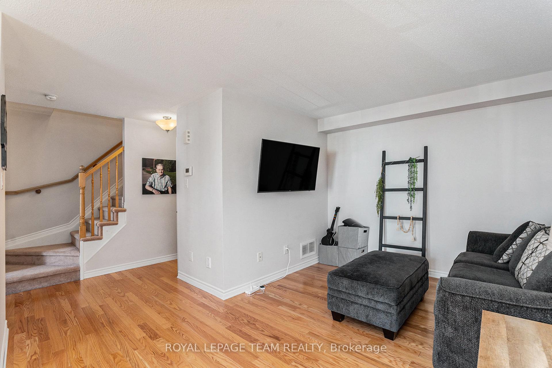Photo 6 of 549 Snow Goose Street, Ottawa, Barrhaven - Half Moon Bay — HOMEH