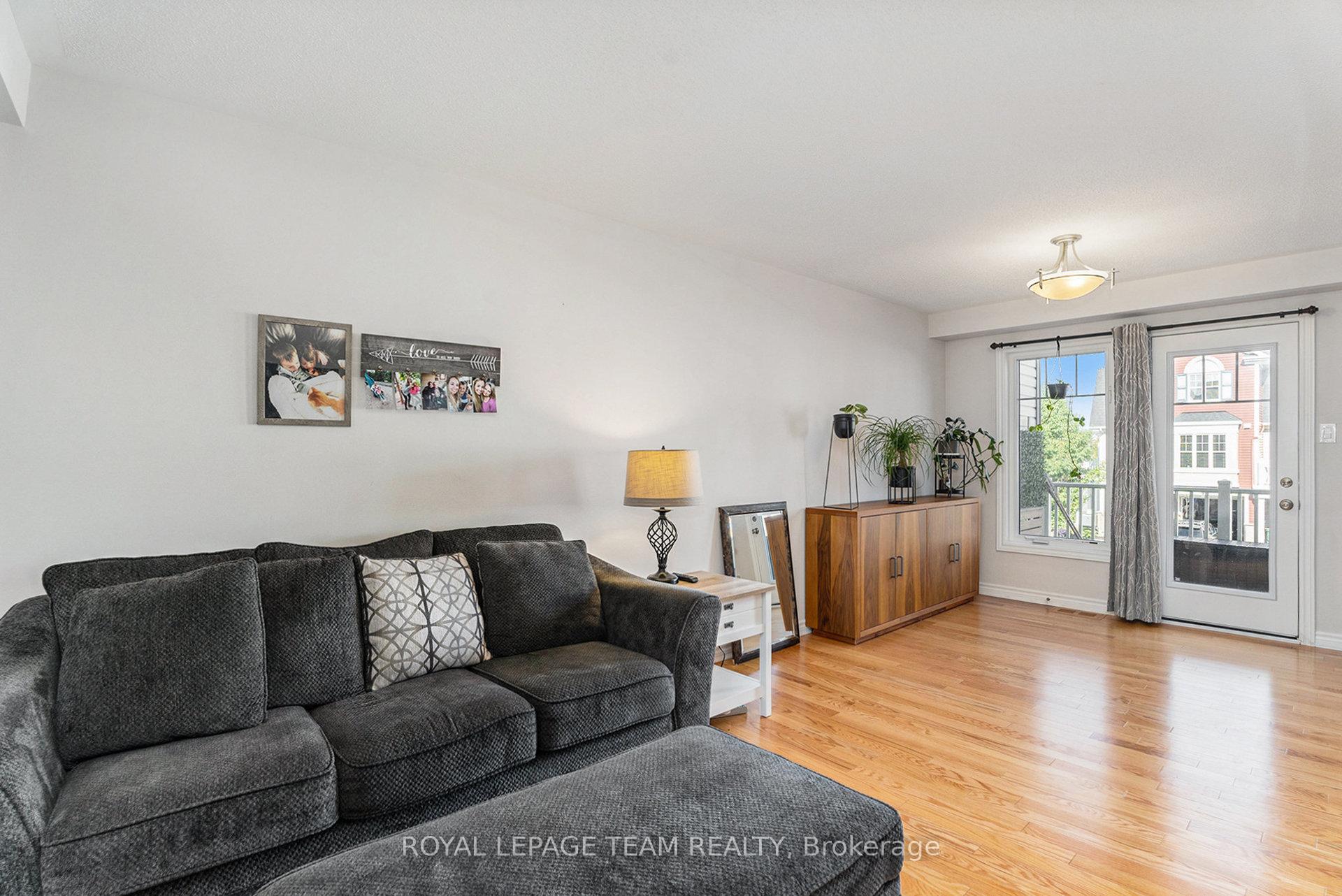 Photo 7 of 549 Snow Goose Street, Ottawa, Barrhaven - Half Moon Bay — HOMEH