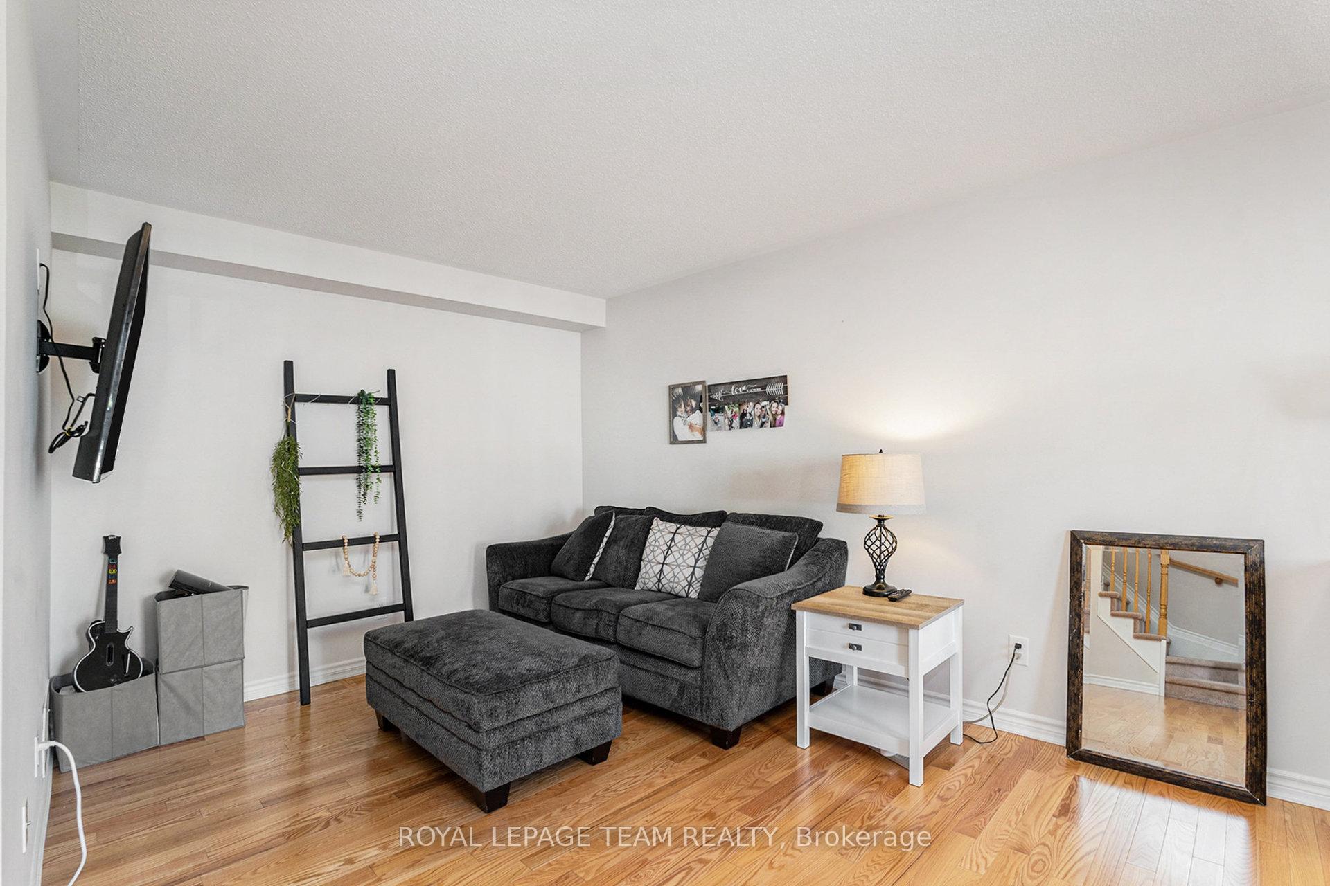 Photo 9 of 549 Snow Goose Street, Ottawa, Barrhaven - Half Moon Bay — HOMEH