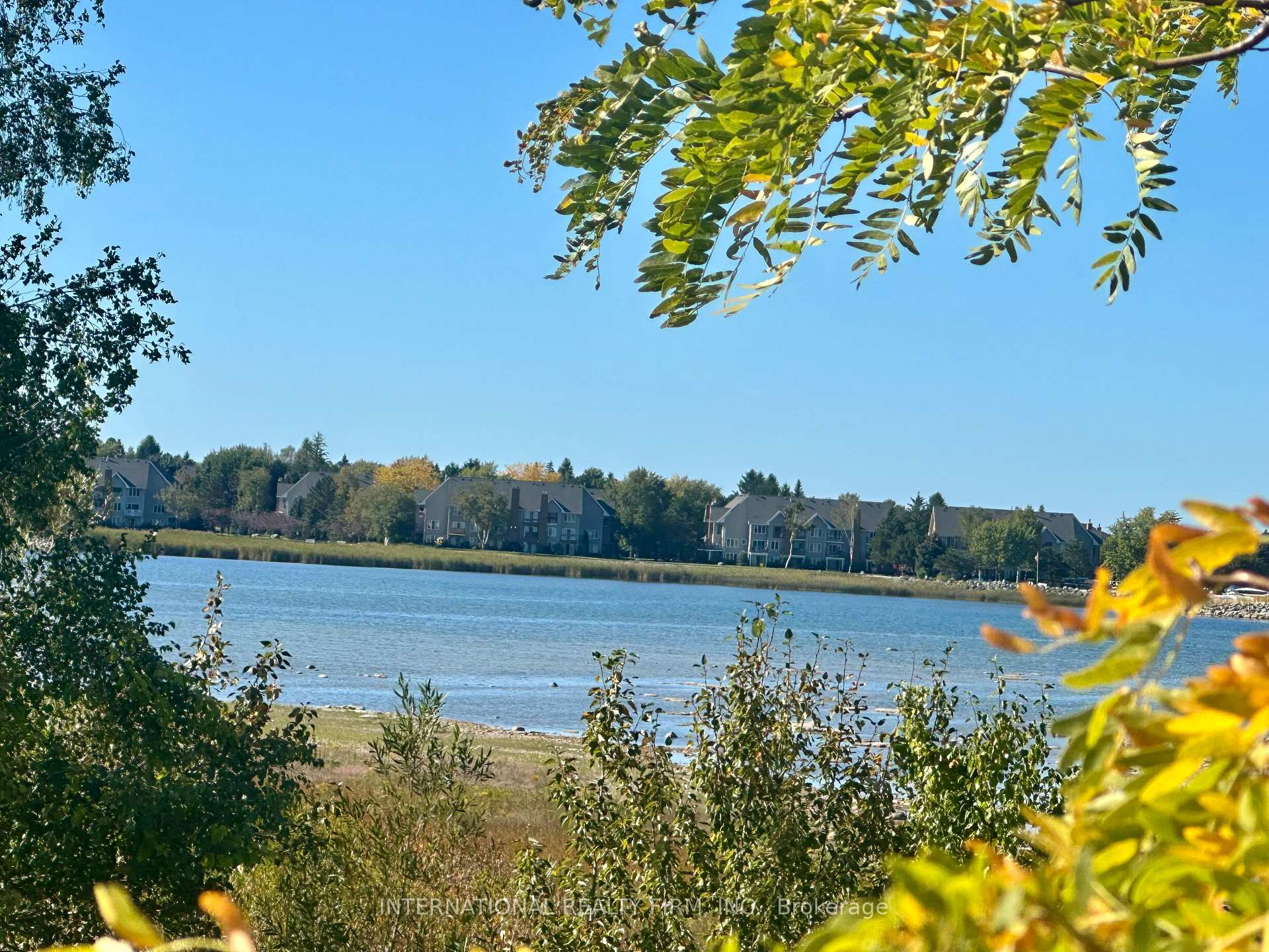 Photo 27 of 35 Cranberry Surf, Collingwood — HOMEH