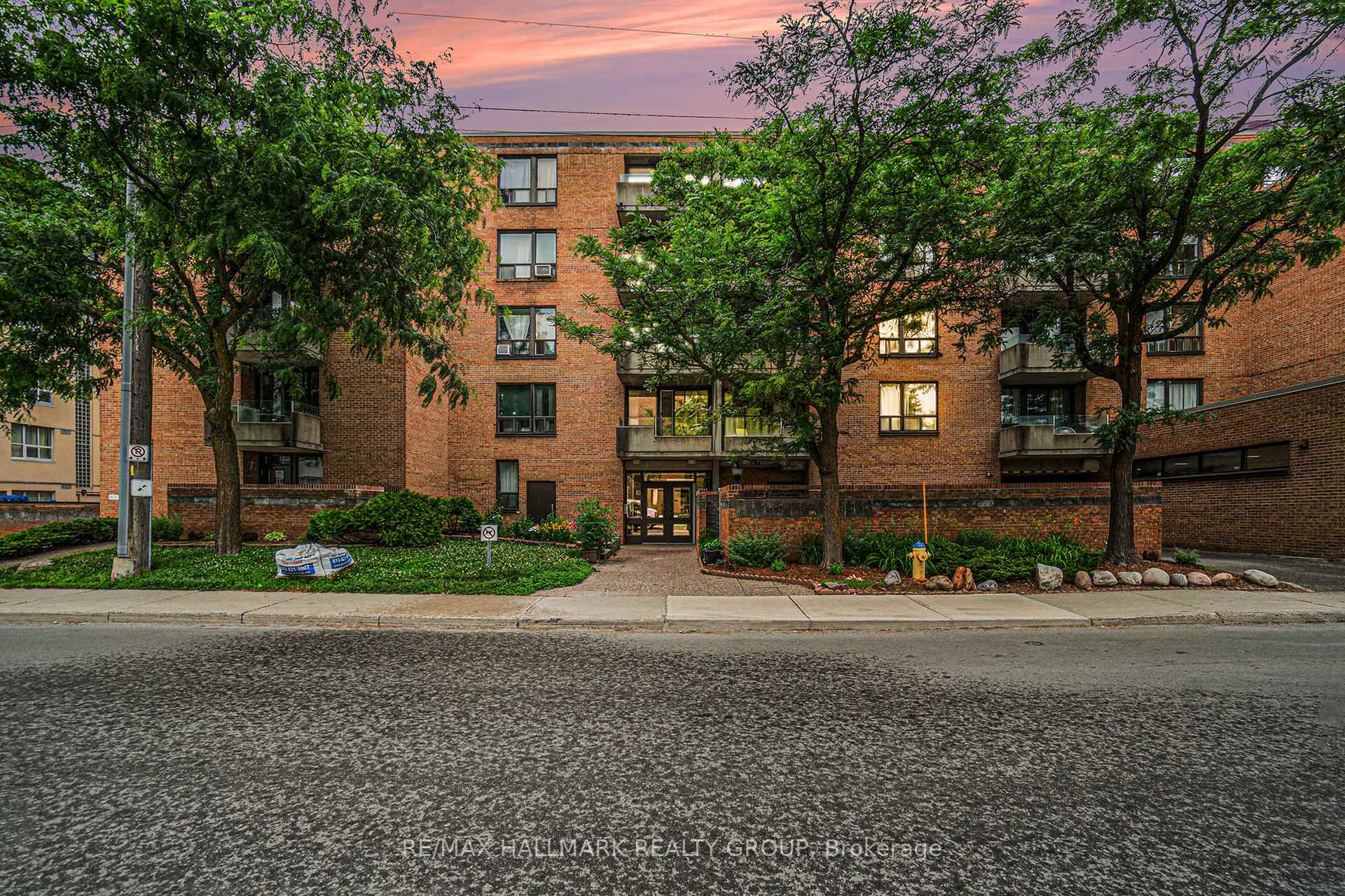 Photo 1 of Unit 411, 1177 Belanger Avenue, Ottawa, Billings Bridge — HOMEH