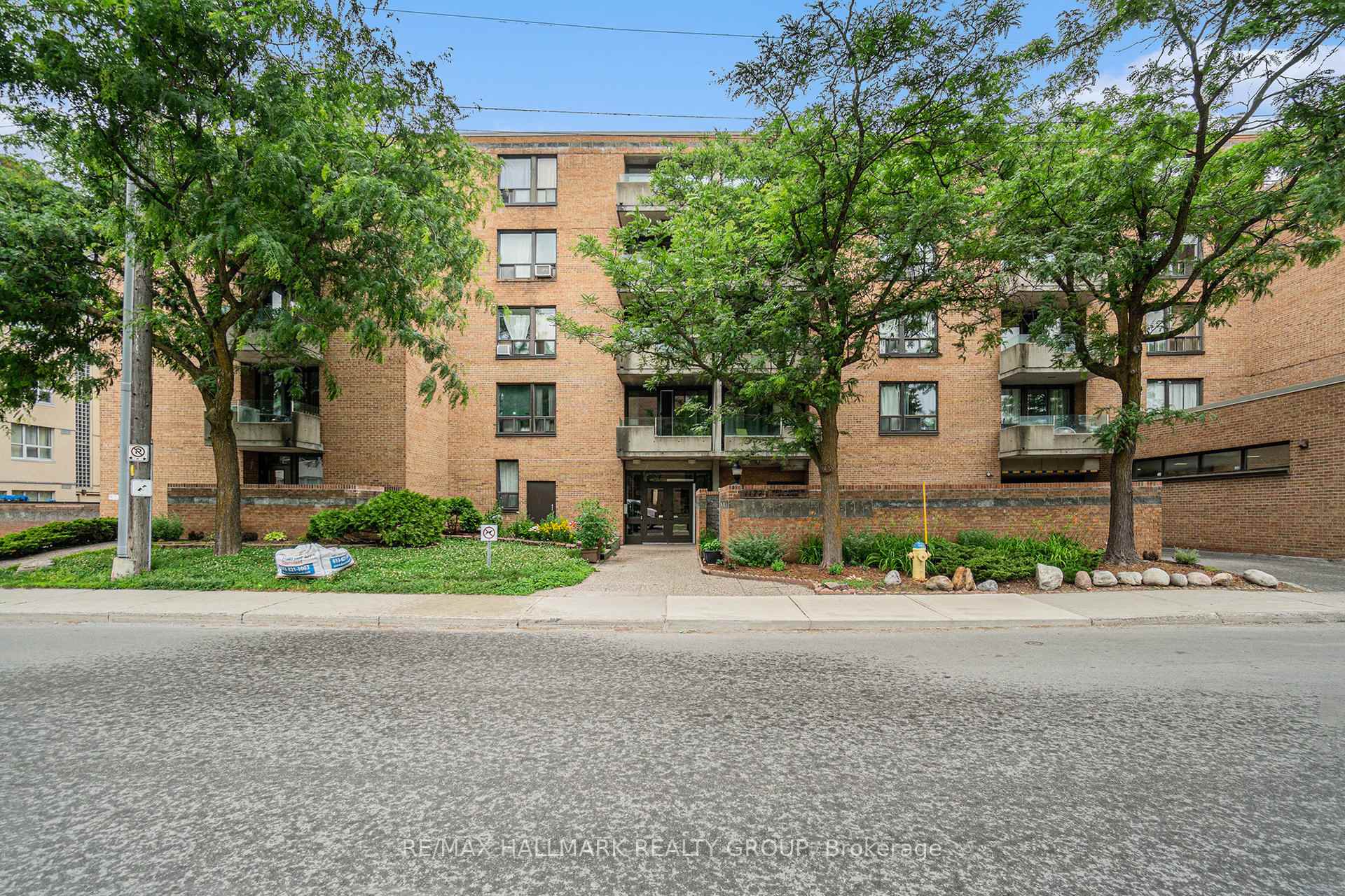 Photo 2 of Unit 411, 1177 Belanger Avenue, Ottawa, Billings Bridge — HOMEH