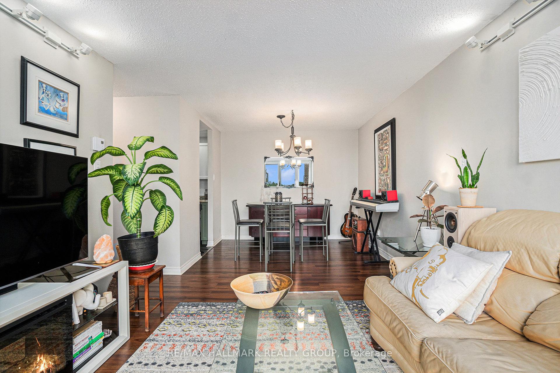 Photo 6 of Unit 411, 1177 Belanger Avenue, Ottawa, Billings Bridge — HOMEH