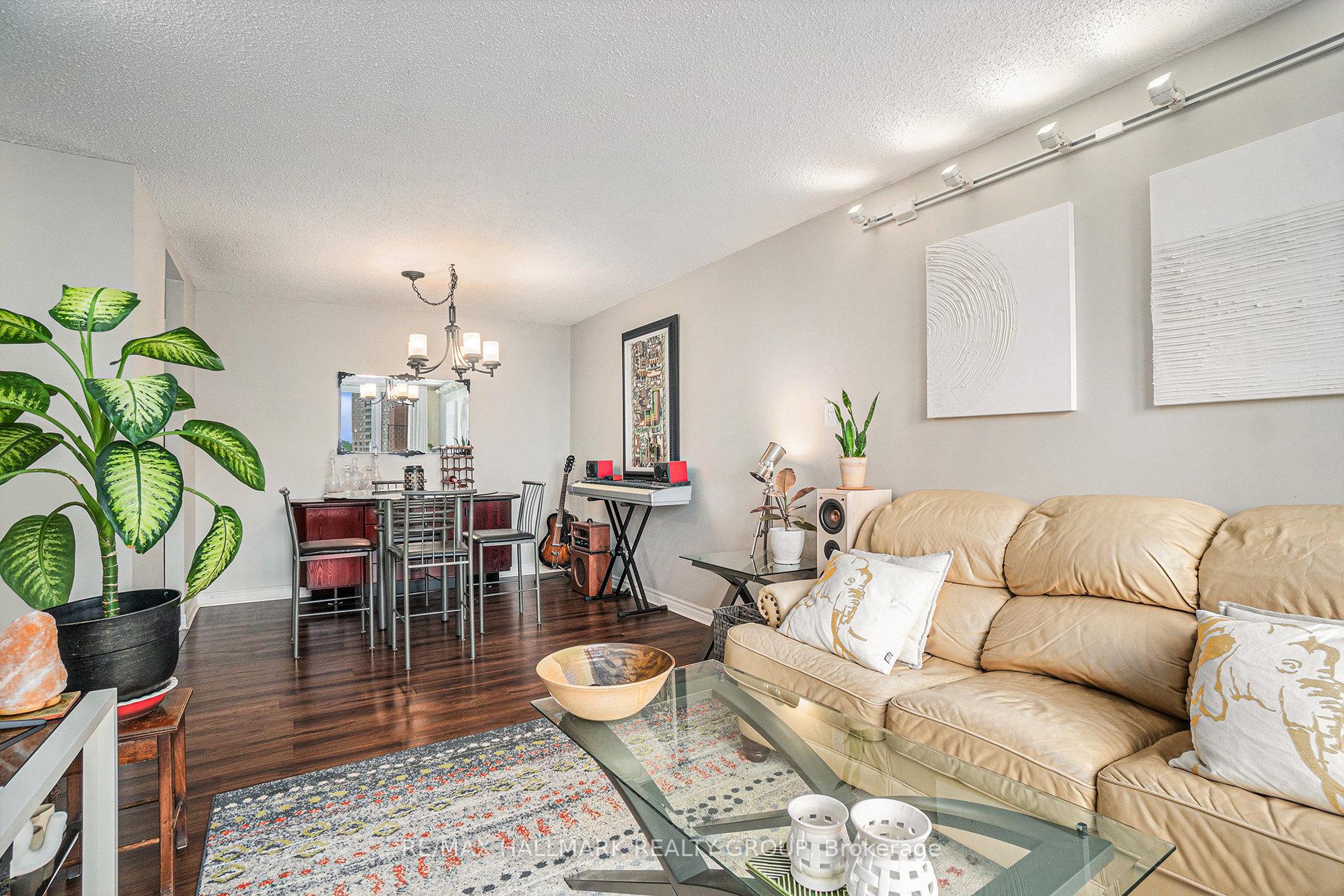 Photo 7 of Unit 411, 1177 Belanger Avenue, Ottawa, Billings Bridge — HOMEH