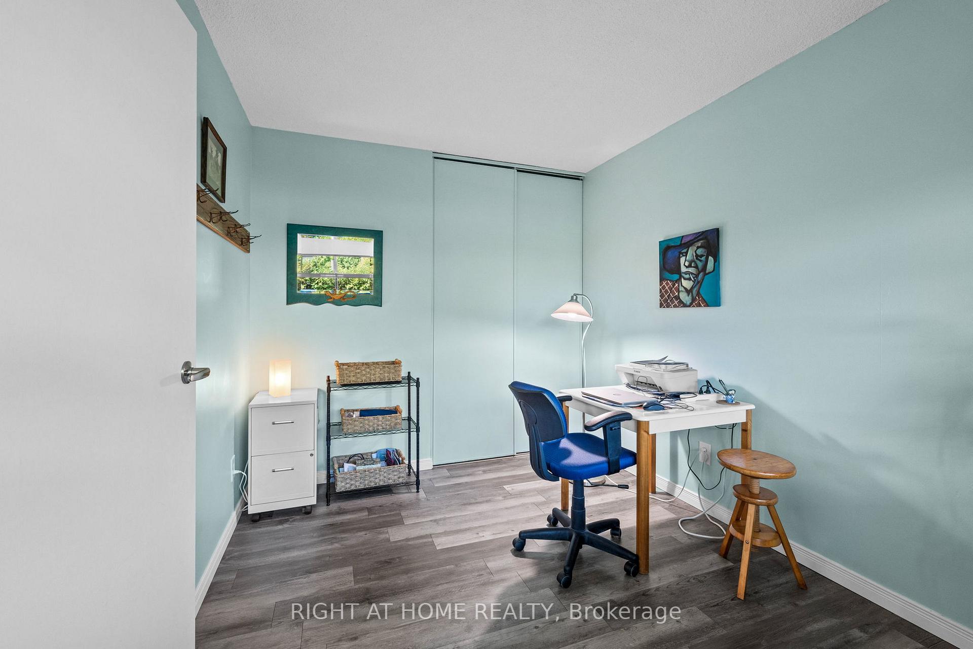 Photo 21 of Unit 106, 555 Brittany Drive, Ottawa, Viscount Alexander Park — HOMEH