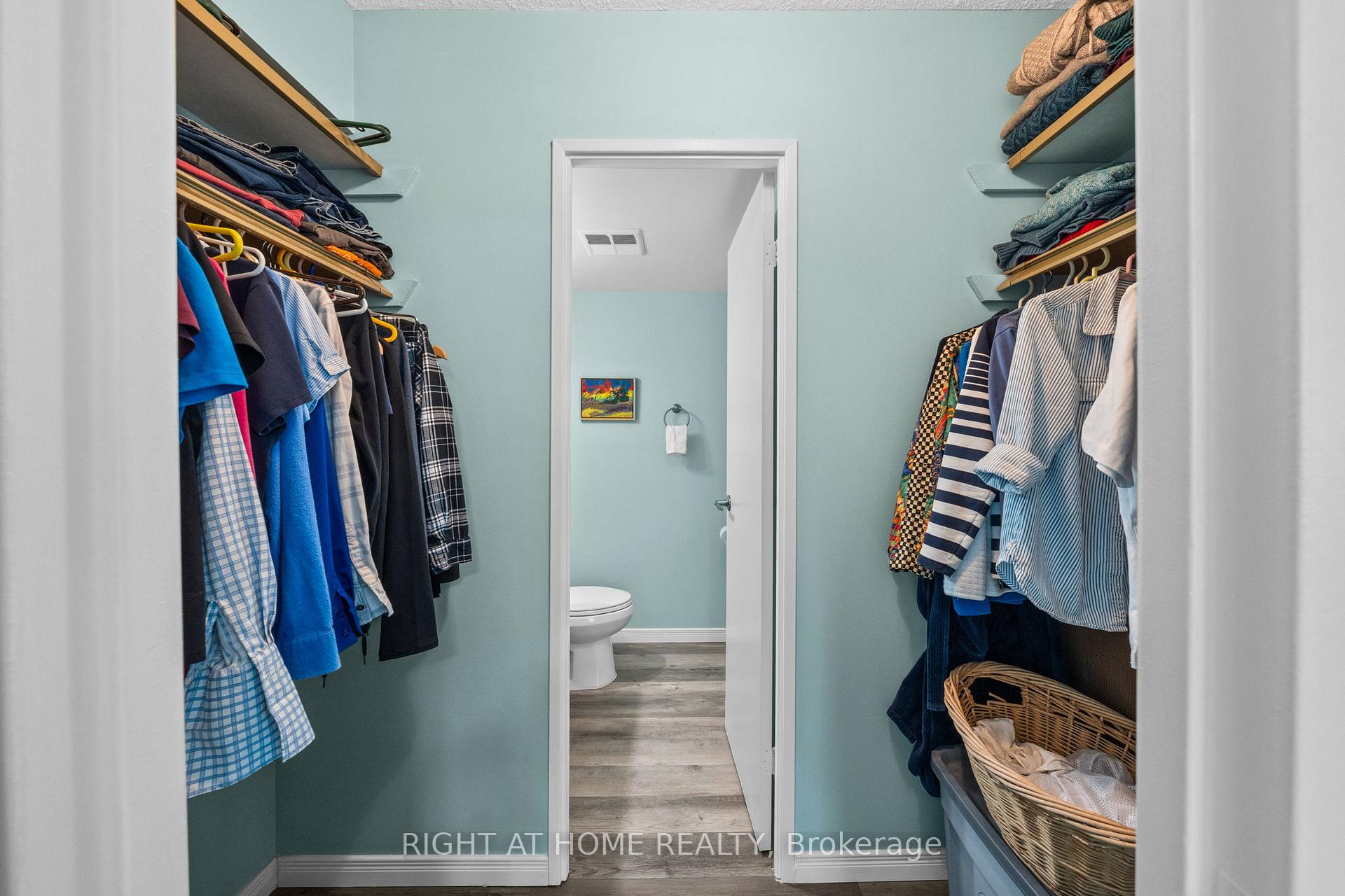 Photo 24 of Unit 106, 555 Brittany Drive, Ottawa, Viscount Alexander Park — HOMEH