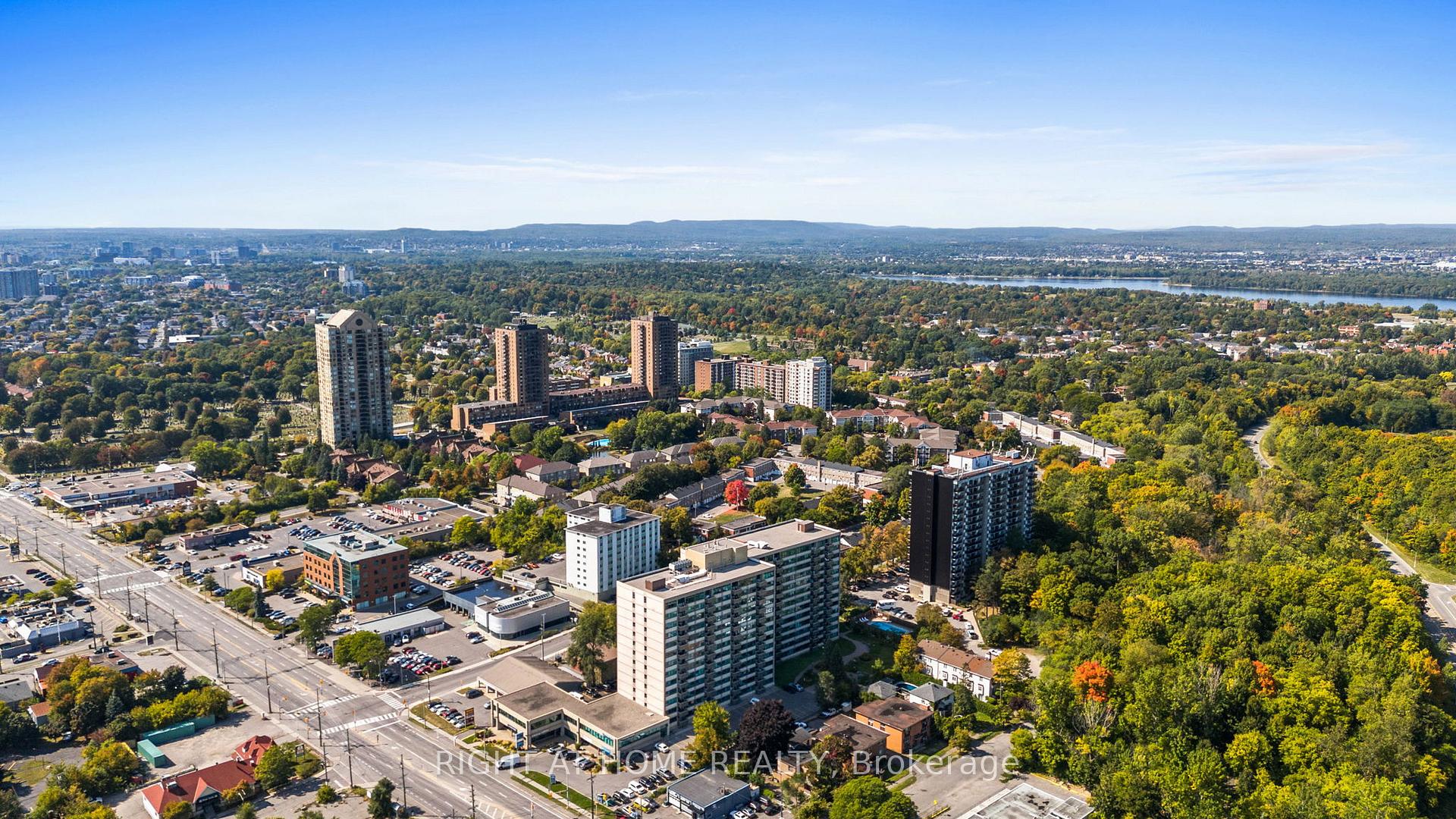 Photo 45 of Unit 106, 555 Brittany Drive, Ottawa, Viscount Alexander Park — HOMEH