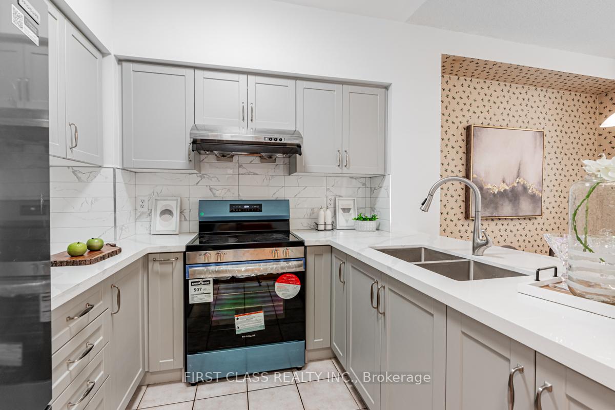 Photo 30 of Unit 8, 5 St Moritz Way, Markham, Unionville — HOMEH