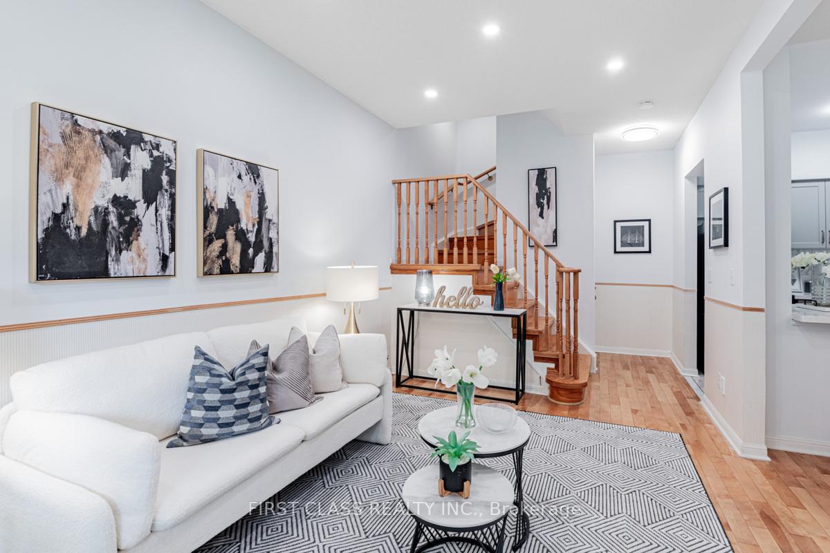 Photo 6 of Unit 8, 5 St Moritz Way, Markham, Unionville — HOMEH