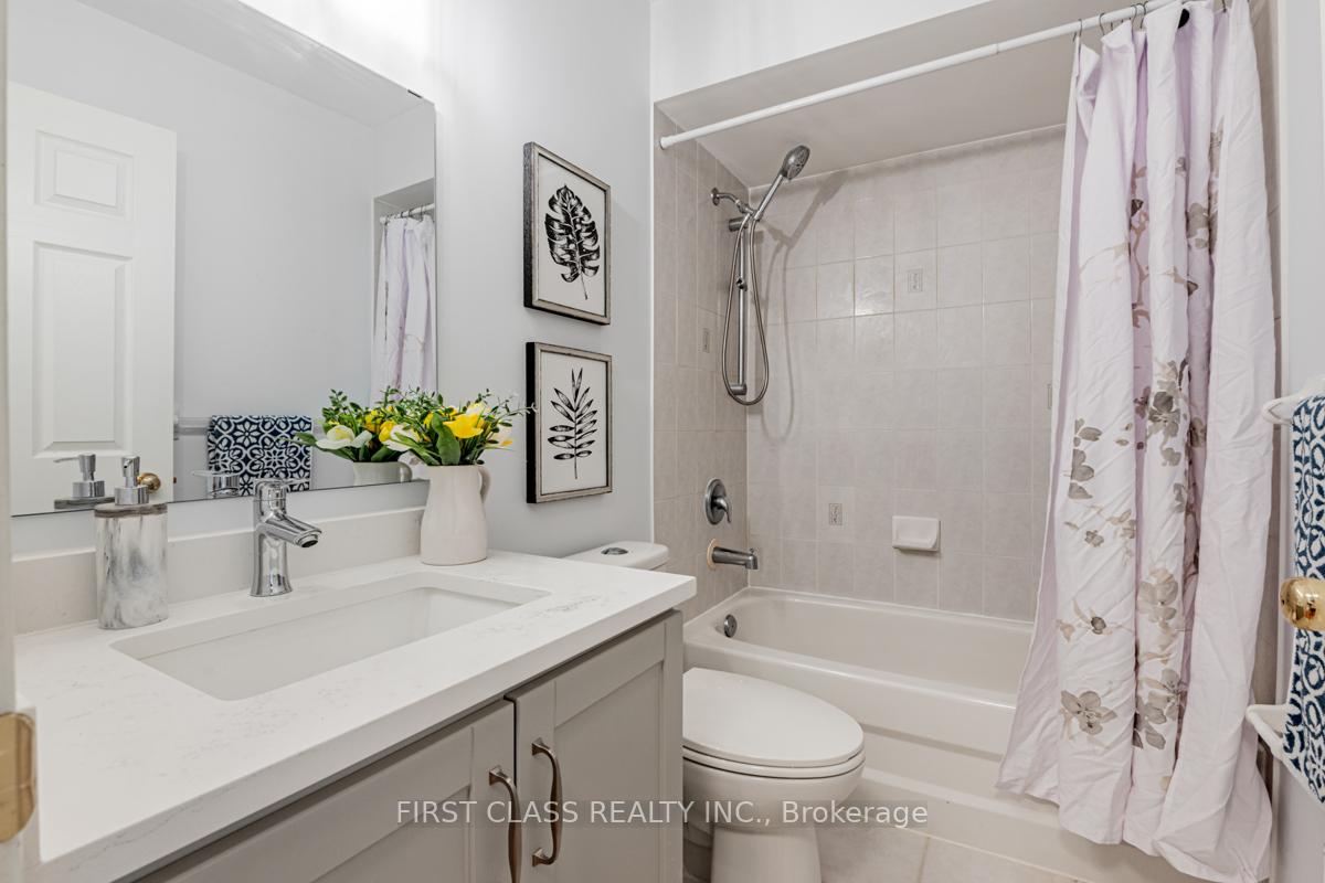 Photo 14 of Unit 8, 5 St Moritz Way, Markham, Unionville — HOMEH