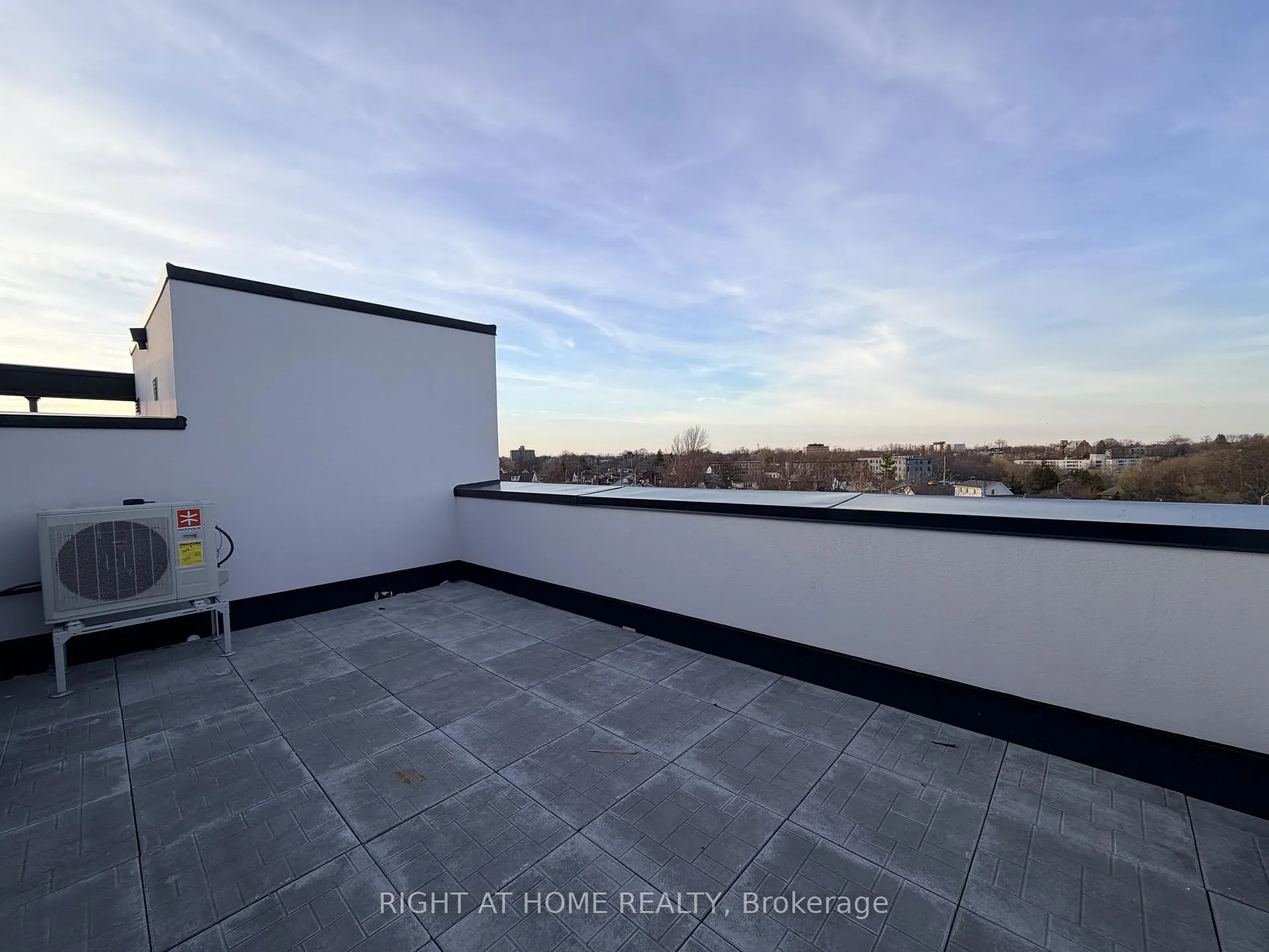 Photo 14 of Unit 301A, 16 Melbourne Avenue, St. Catharines, E. Chester — HOMEH