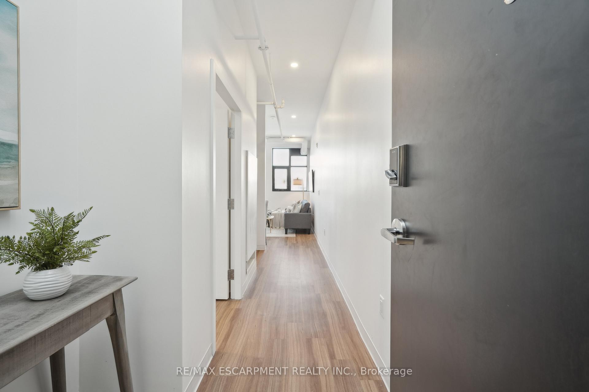 Photo 5 of Unit 527, 120 Huron Street, Guelph, St. Patrick's Ward — HOMEH
