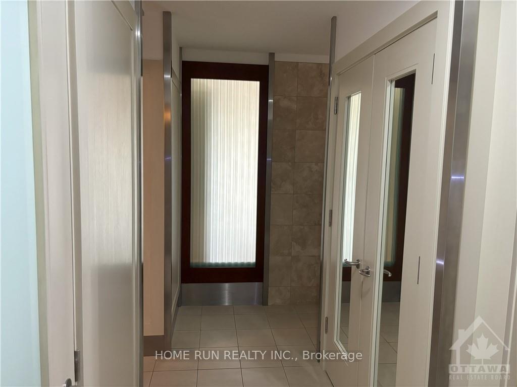 Photo 2 of Unit 903, 545 St Laurent Boulevard, Ottawa, Viscount Alexander Park — HOMEH
