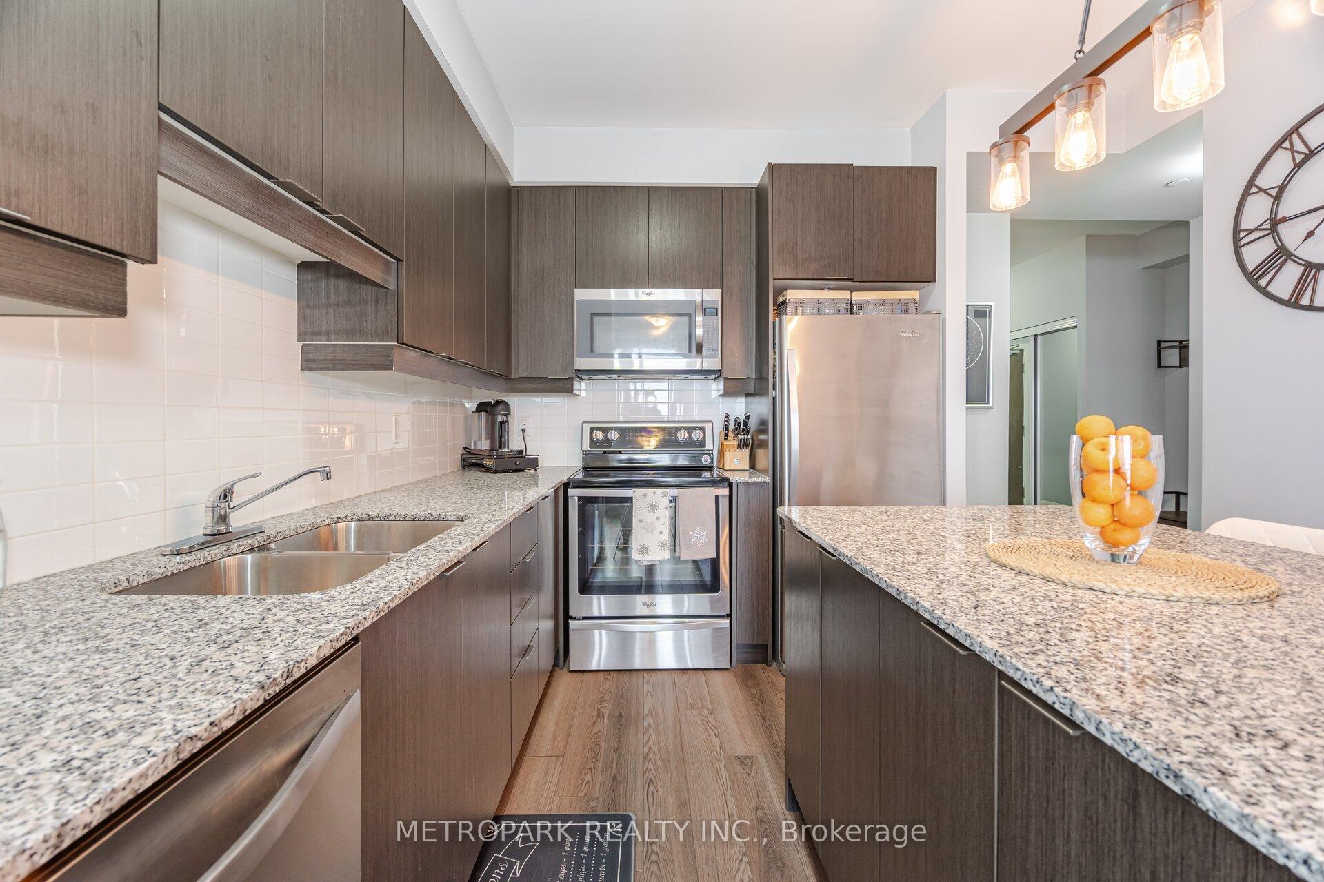 Photo 12 of Unit 1809, 2910 Highway 7 Road, Vaughan, Concord — HOMEH