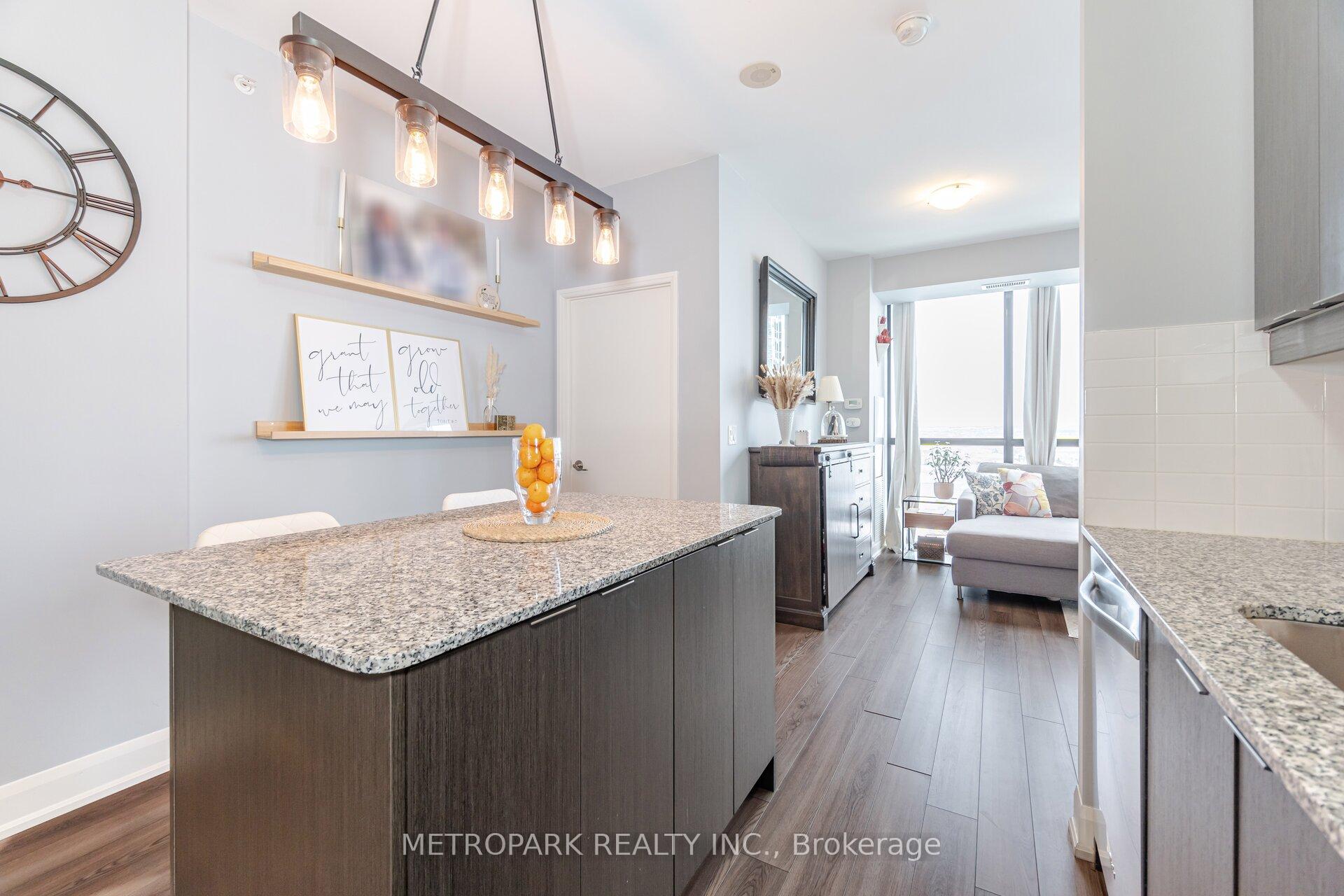 Photo 13 of Unit 1809, 2910 Highway 7 Road, Vaughan, Concord — HOMEH