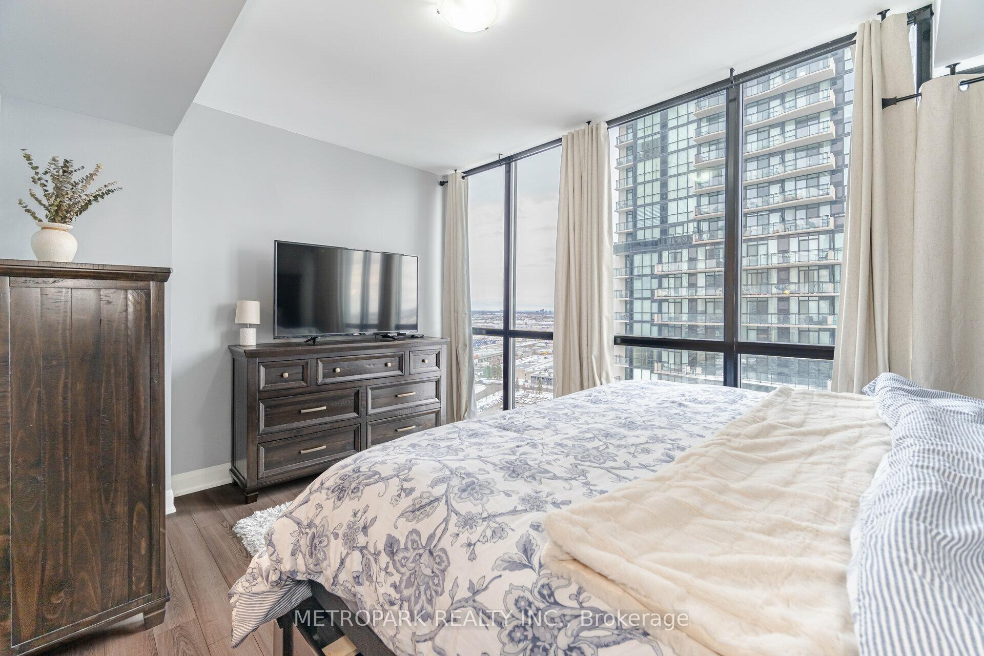 Photo 21 of Unit 1809, 2910 Highway 7 Road, Vaughan, Concord — HOMEH