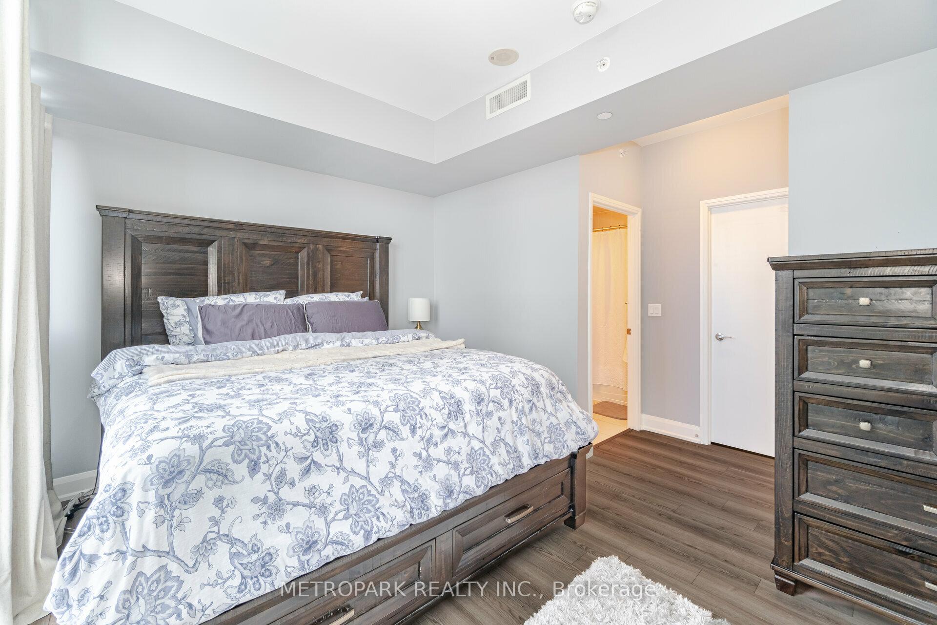Photo 22 of Unit 1809, 2910 Highway 7 Road, Vaughan, Concord — HOMEH