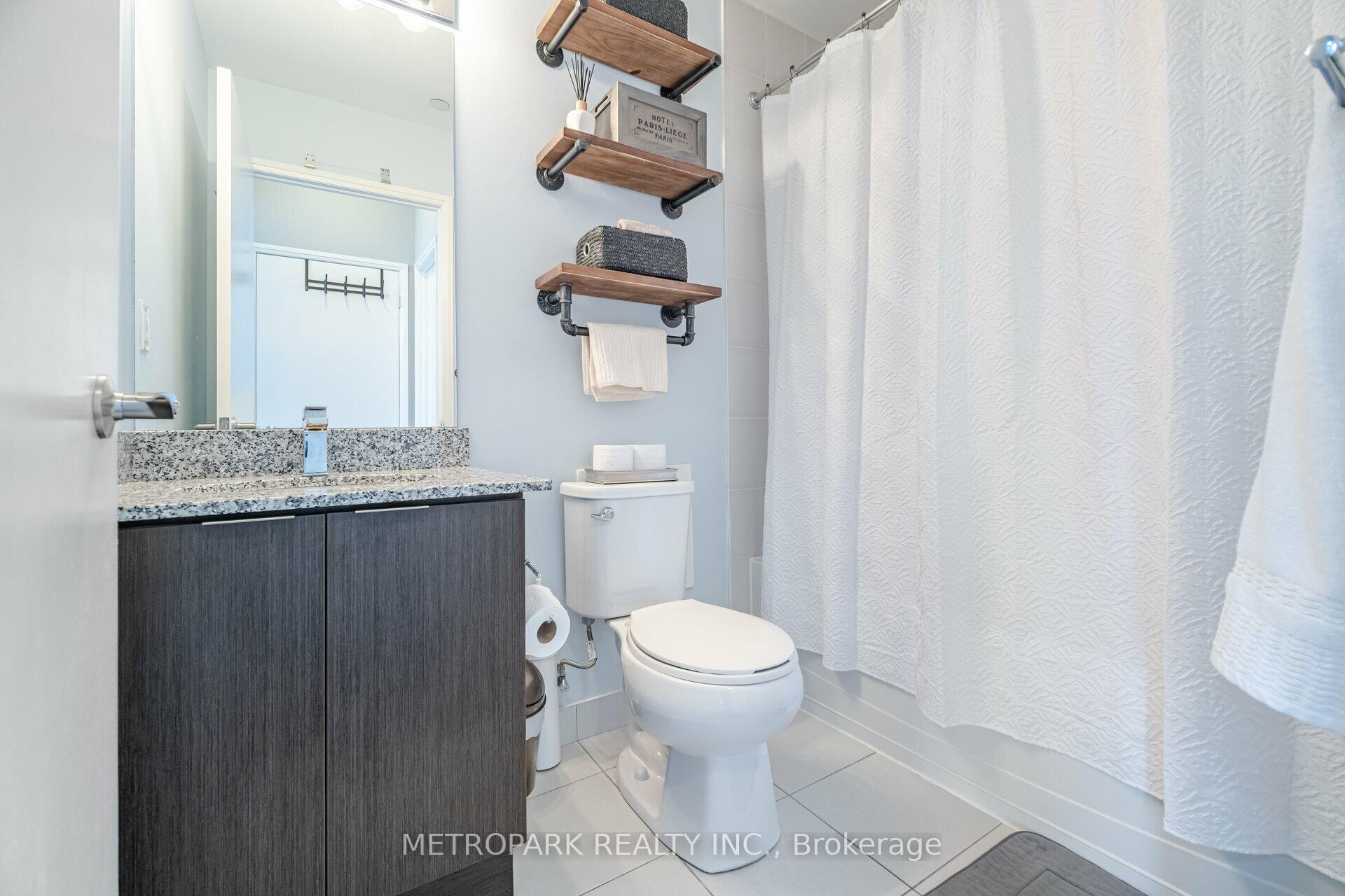 Photo 23 of Unit 1809, 2910 Highway 7 Road, Vaughan, Concord — HOMEH
