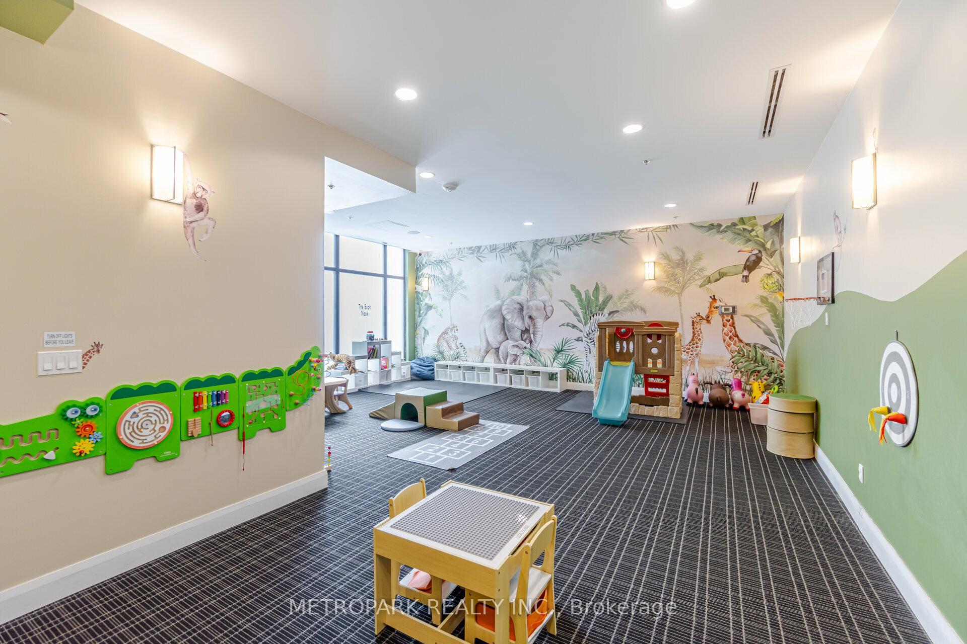 Photo 29 of Unit 1809, 2910 Highway 7 Road, Vaughan, Concord — HOMEH