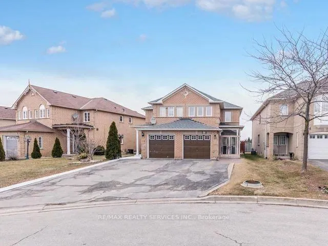 Photo 1 of 32 Silo (UPPER) Court, Brampton, Fletcher's Creek Village — HOMEH