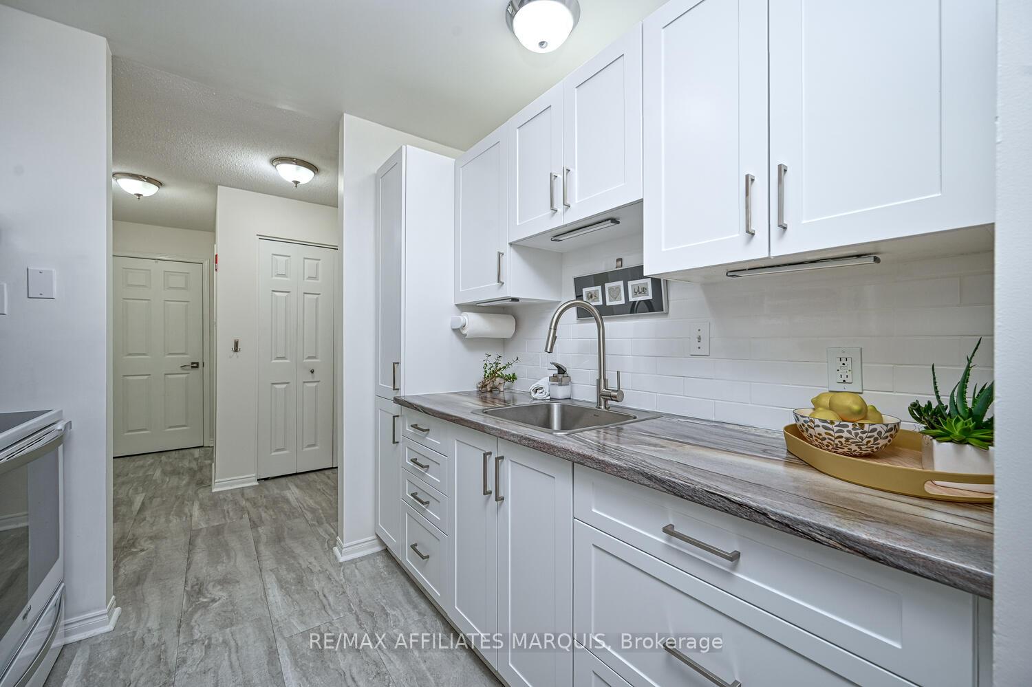 Photo 16 of Unit 201, 10 Armstrong Drive, Smiths Falls — HOMEH