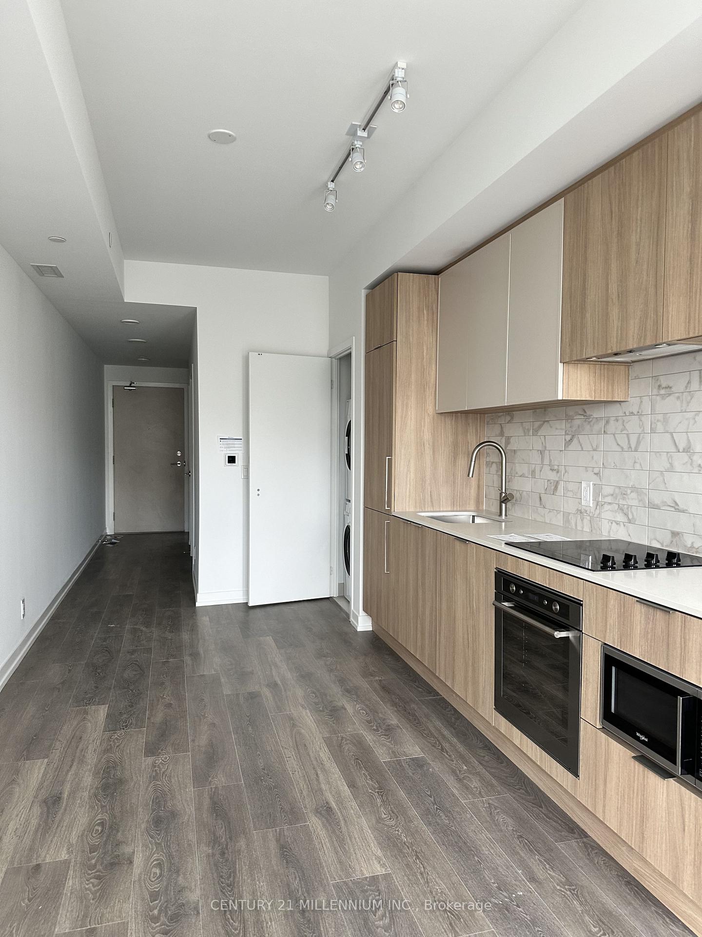 Photo 1 of Unit 533, 2020 Bathurst Street, Toronto, Humewood-Cedarvale — HOMEH