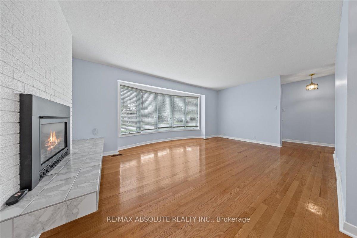 Photo 8 of 92 Cleadon Drive, Ottawa, Crystal Beach — HOMEH