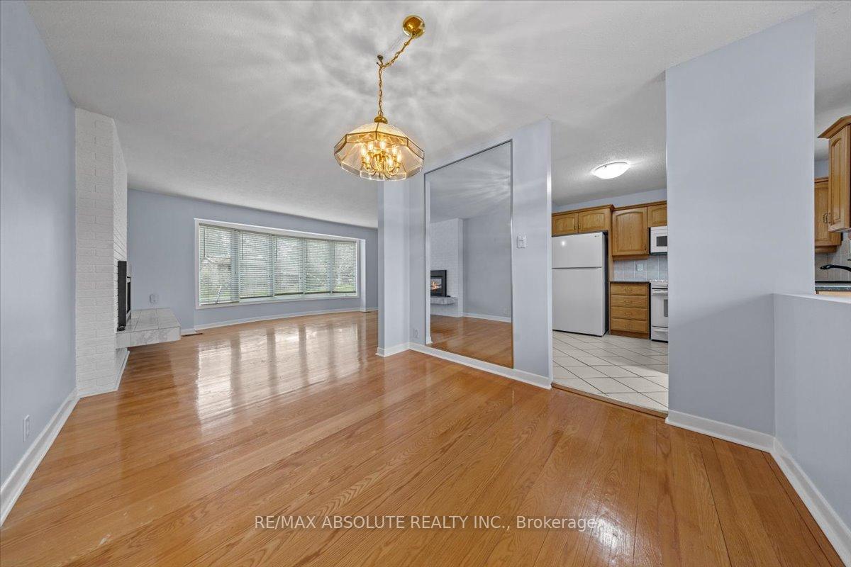 Photo 9 of 92 Cleadon Drive, Ottawa, Crystal Beach — HOMEH