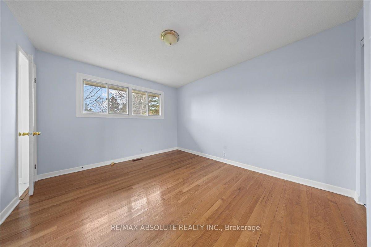 Photo 16 of 92 Cleadon Drive, Ottawa, Crystal Beach — HOMEH