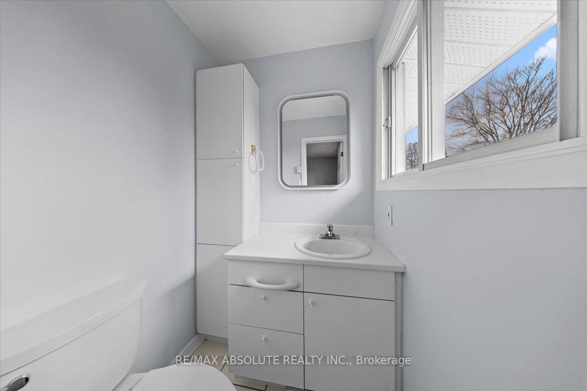 Photo 22 of 92 Cleadon Drive, Ottawa, Crystal Beach — HOMEH