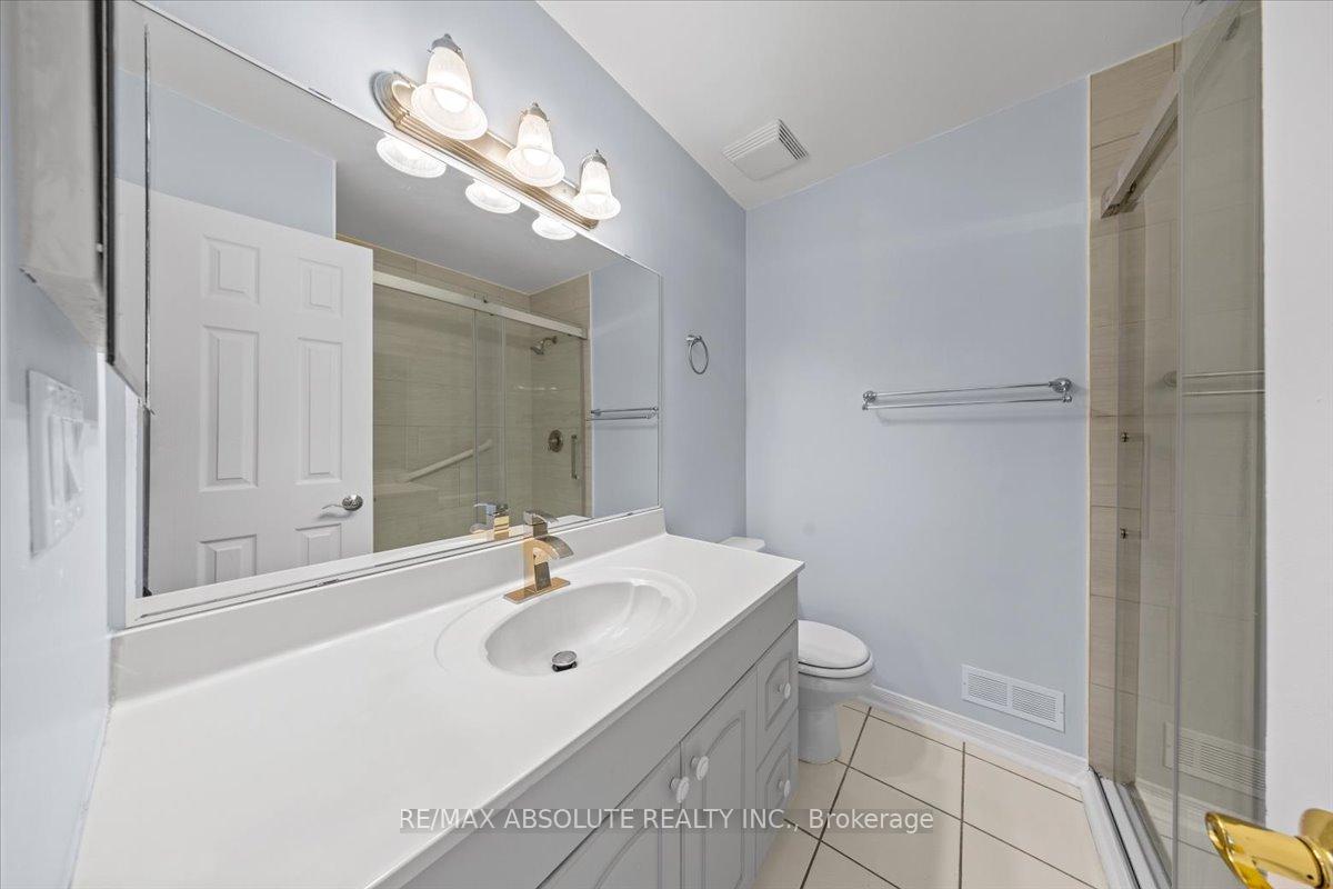 Photo 19 of 92 Cleadon Drive, Ottawa, Crystal Beach — HOMEH