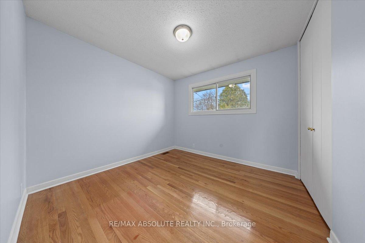 Photo 18 of 92 Cleadon Drive, Ottawa, Crystal Beach — HOMEH