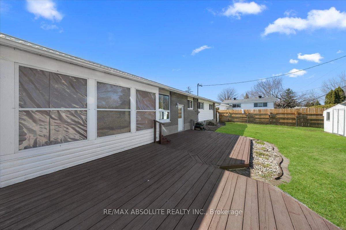 Photo 27 of 92 Cleadon Drive, Ottawa, Crystal Beach — HOMEH