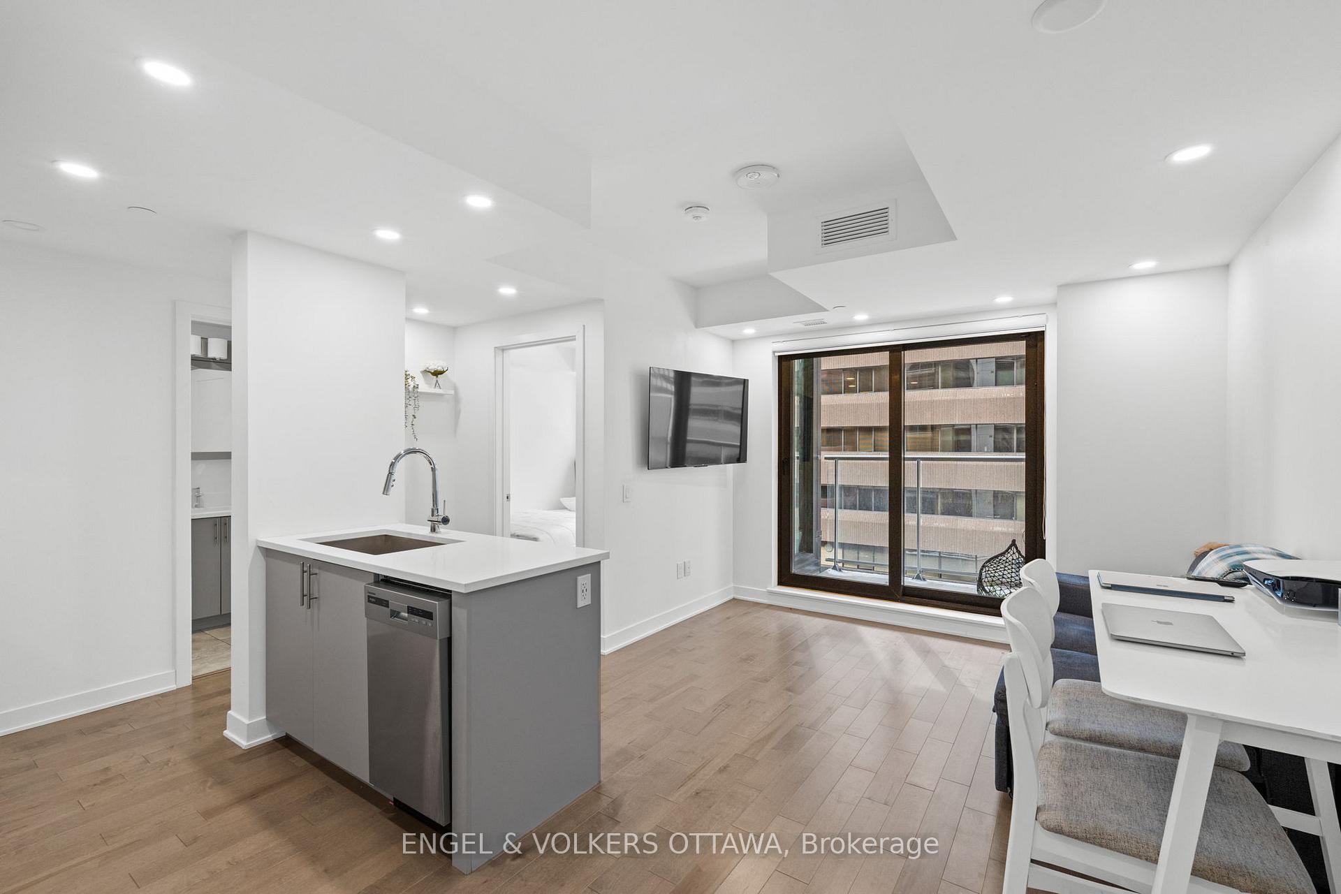 Photo 5 of Unit 502, 340 Queen Street, Ottawa, Ottawa Centre — HOMEH