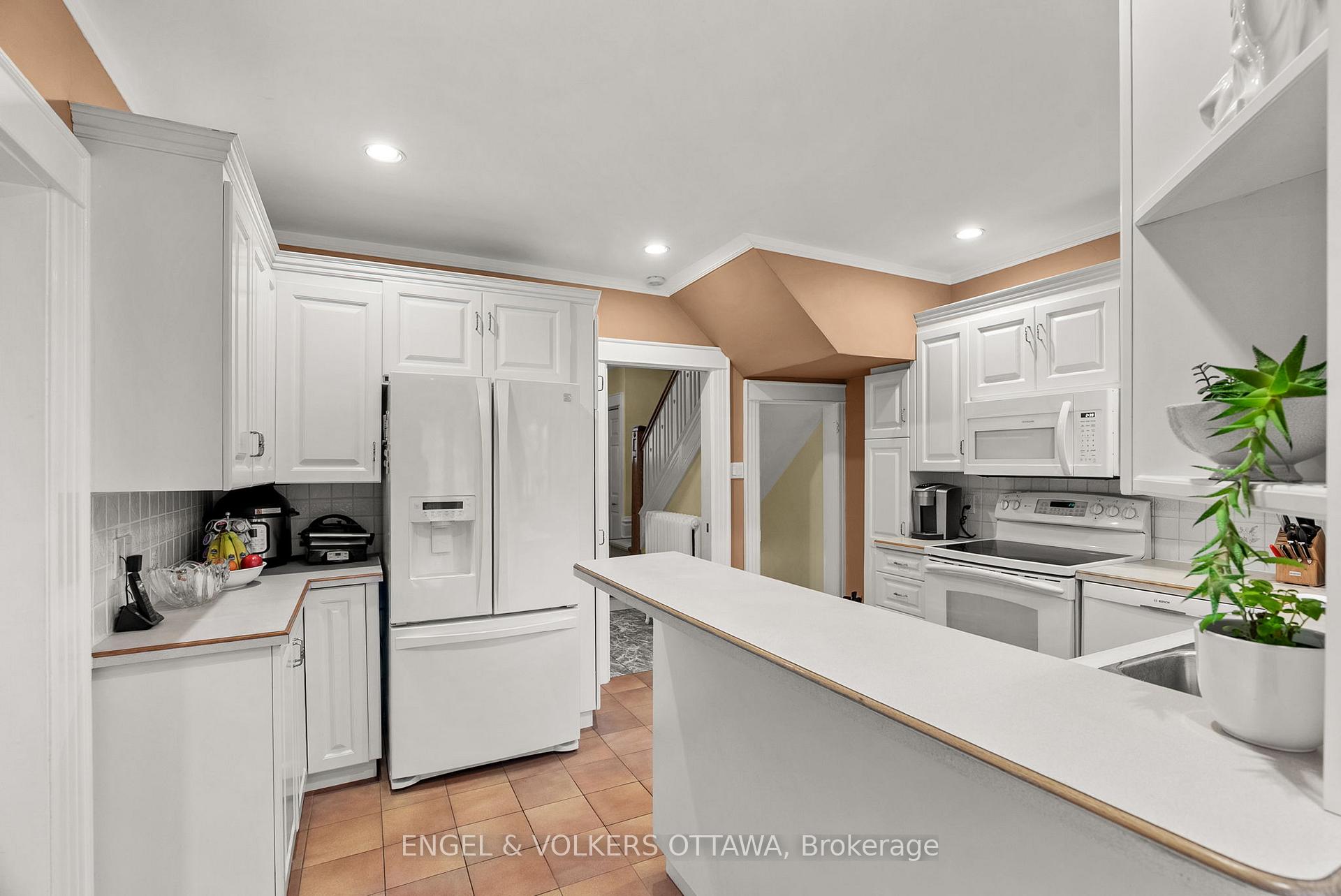 Photo 11 of 227 Third Avenue, Ottawa, Glebe — HOMEH